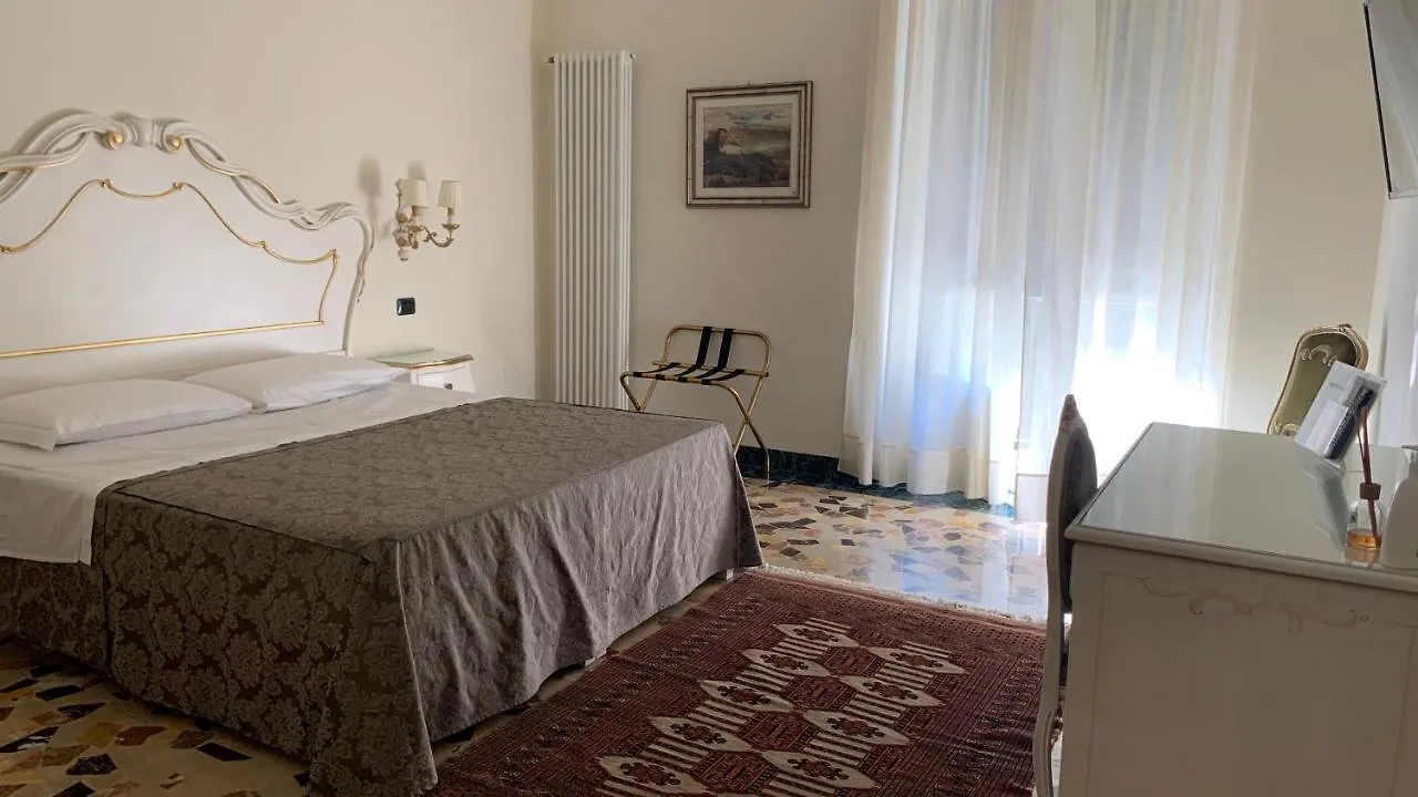 Hotel Notti sull'Adige Verona Italia