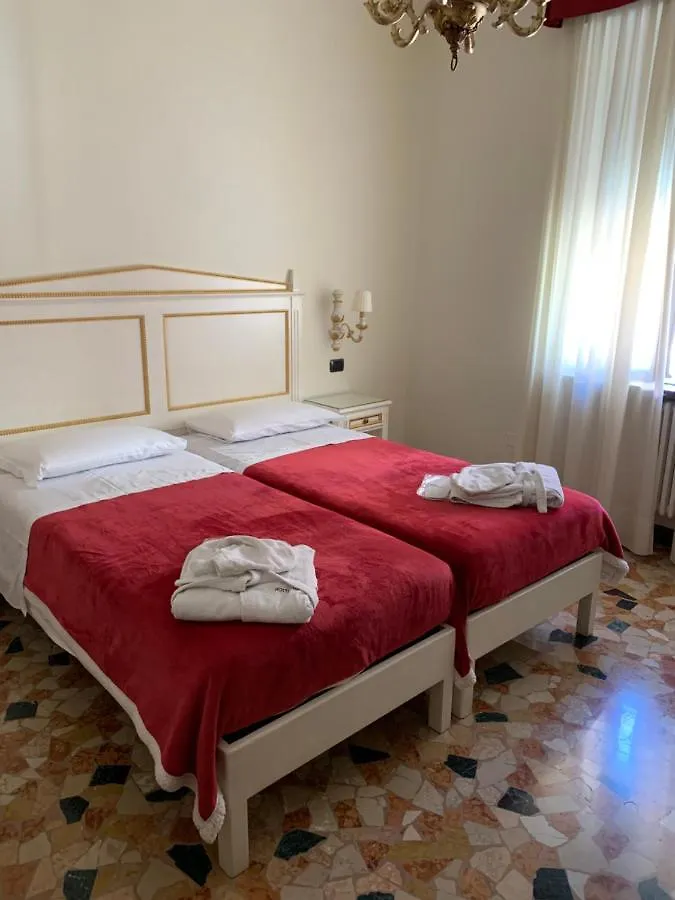 Notti Sull'Adige Hotel Verona