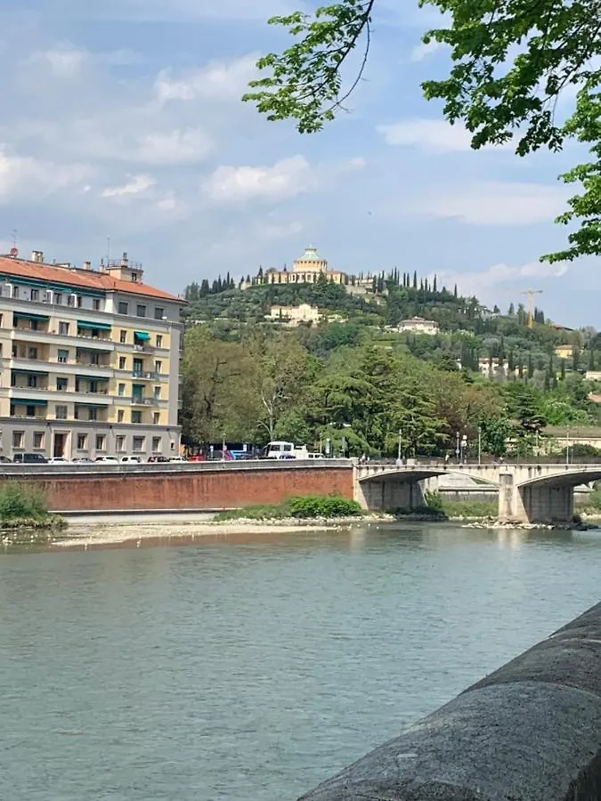 *** Guest house Notti Sull'Adige Hotel Verona Italy
