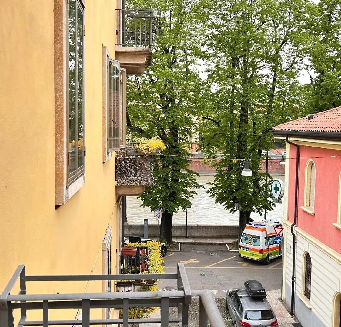 Notti Sull'Adige Hotel Verona Italy