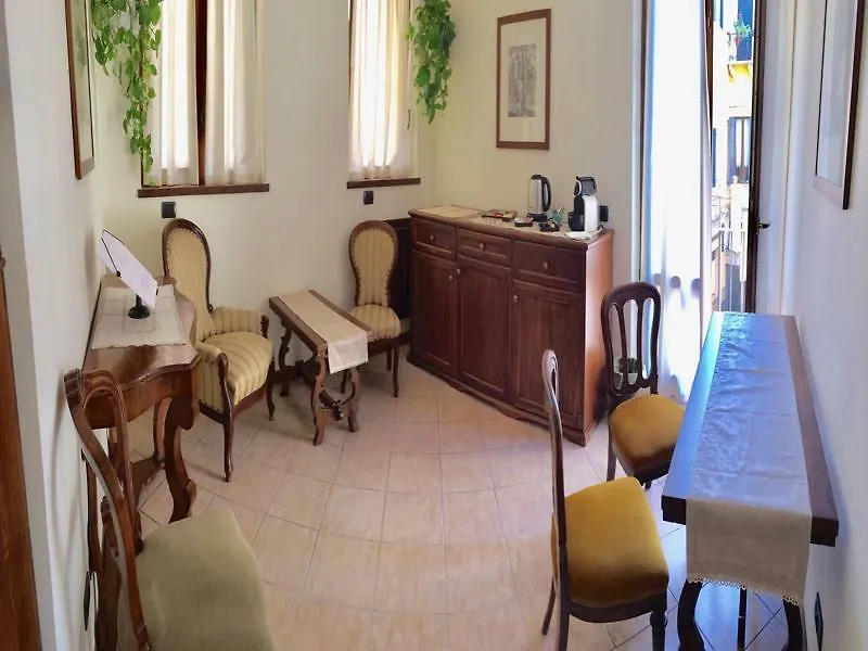 Notti Sull'Adige Hotel Verona Italy