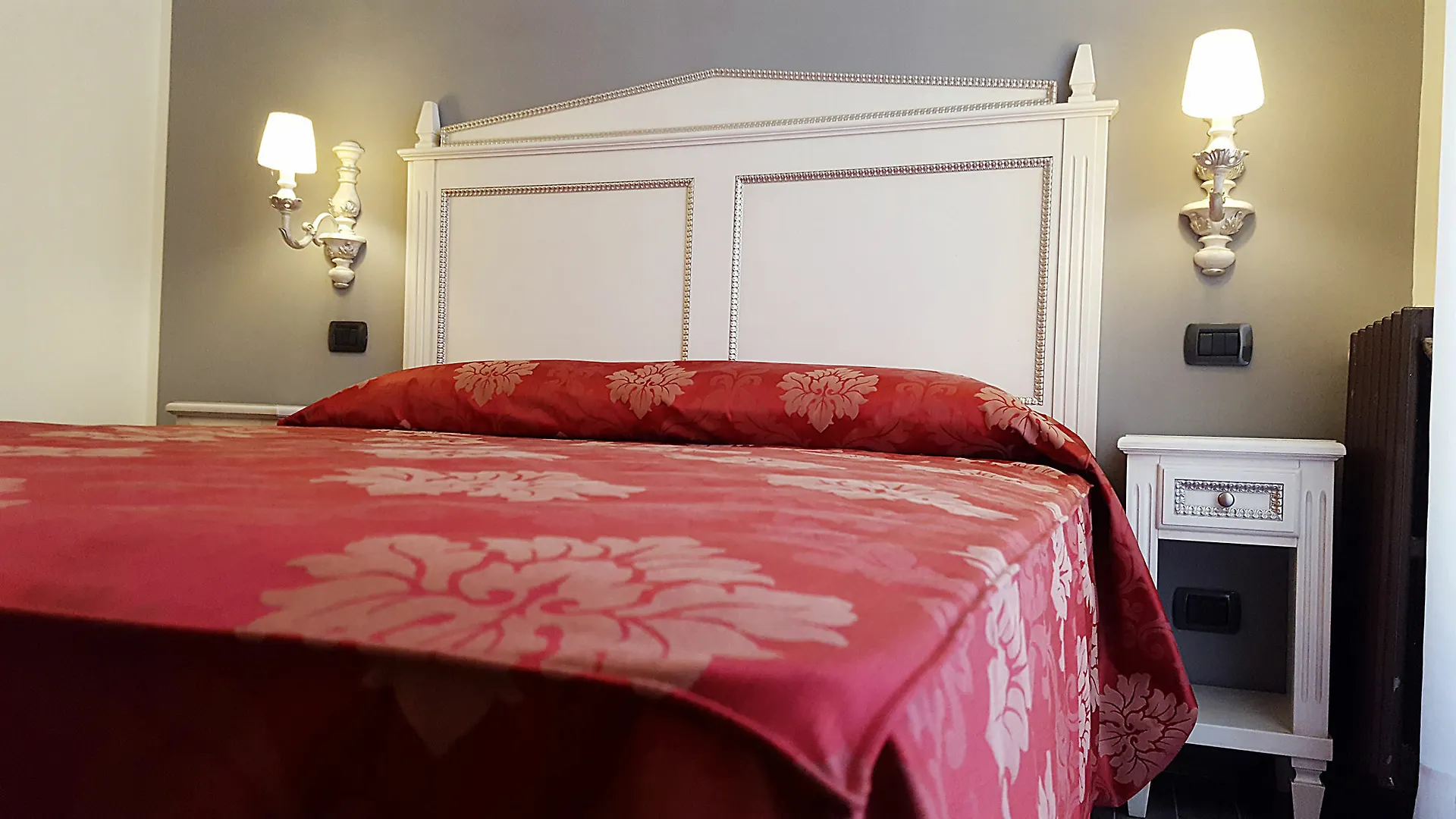Notti Sull'Adige Hotel Verona Italy
